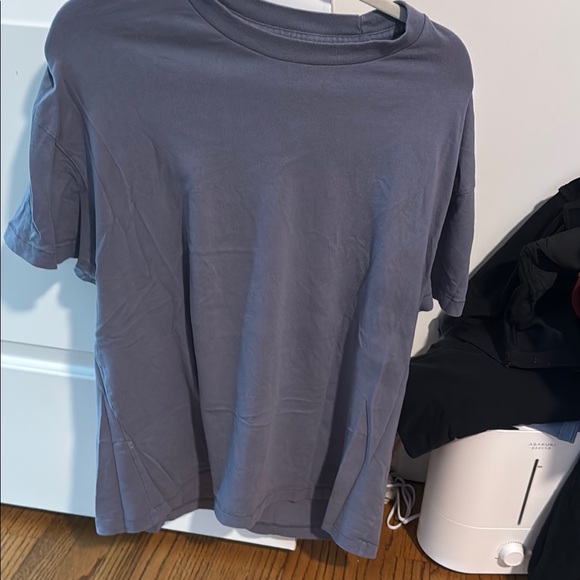 Casual Gray T-Shirt - Picture 1 of 1